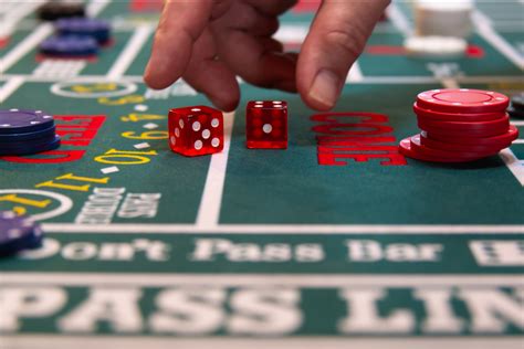 Craps Regeln & Strategien für Anfänger.